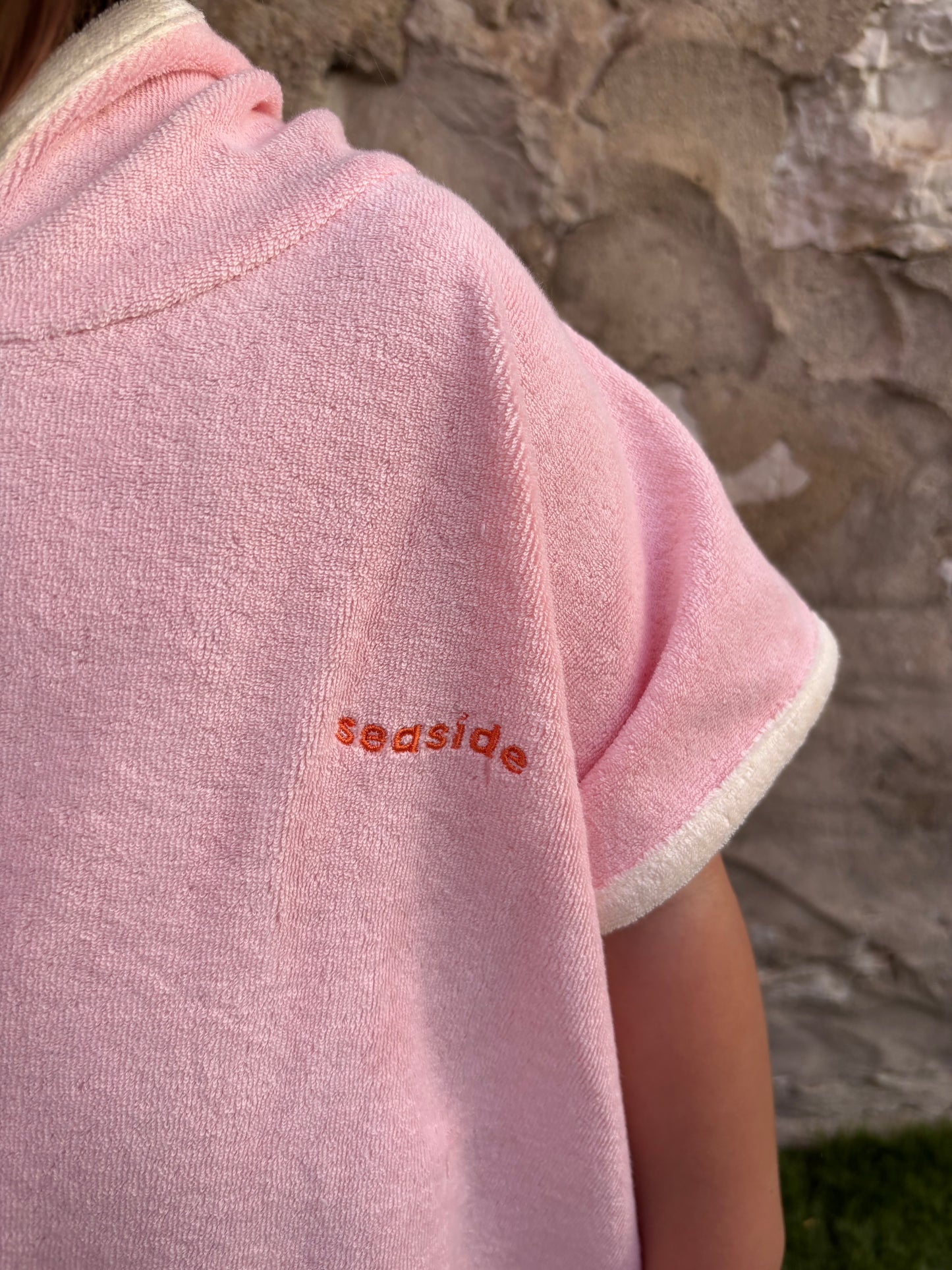 Poncho rose