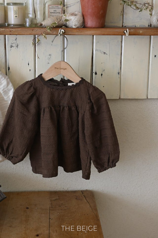 Blouse brodée