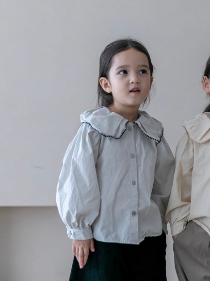 Blouse grise à col