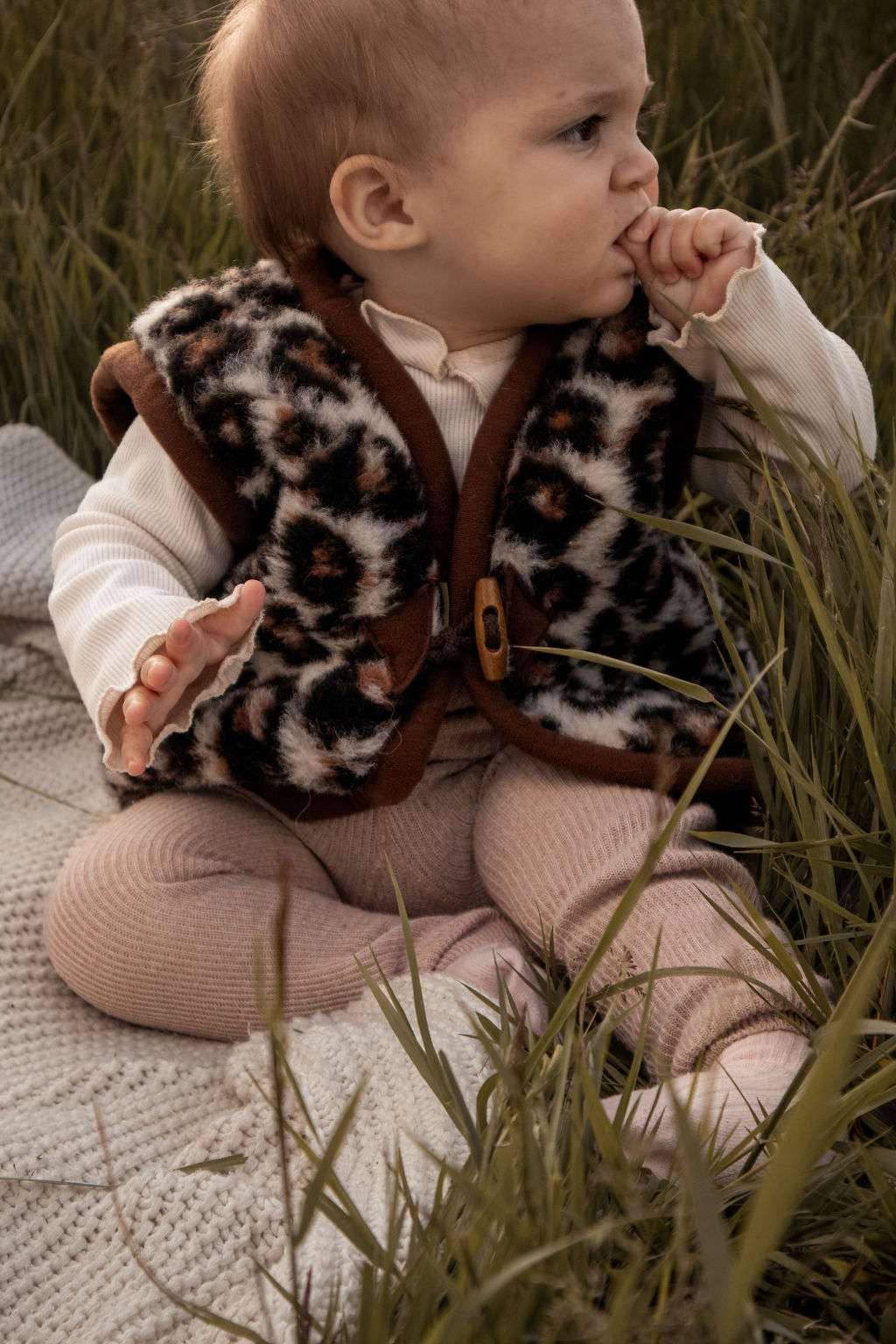 Gilet sans manche en laine léopard - We are wovens